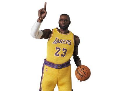 LeBron James MAFEX No.127 Figure