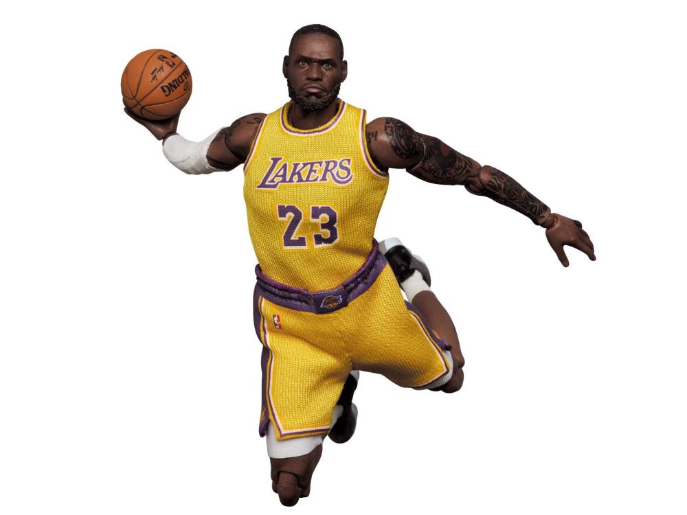 LeBron James MAFEX No.127 Figure