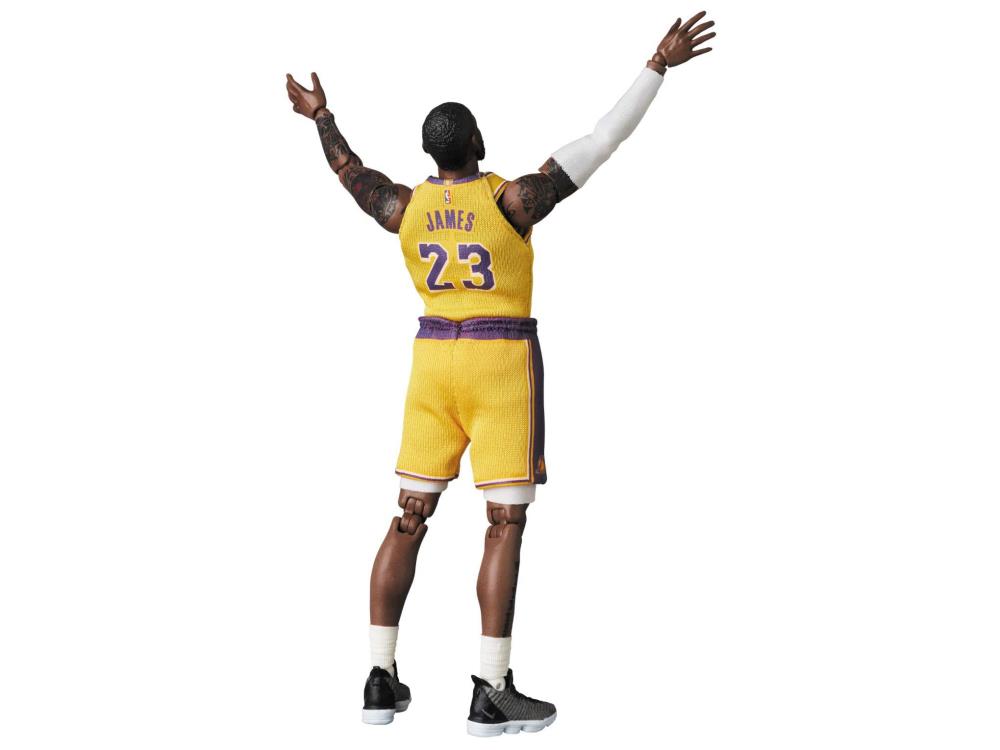 LeBron James MAFEX No.127 Figure