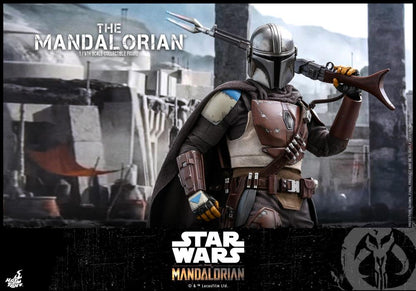 The Mandalorian The Mandalorian 1/6 Scale Collectible Figure