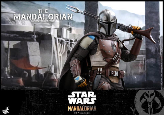The Mandalorian The Mandalorian 1/6 Scale Collectible Figure