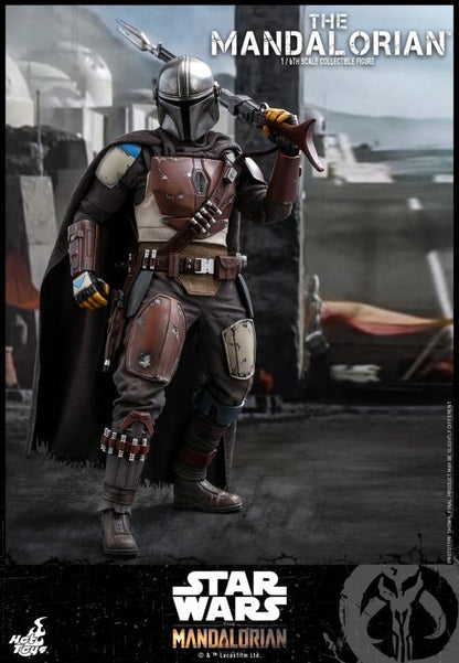 The Mandalorian The Mandalorian 1/6 Scale Collectible Figure