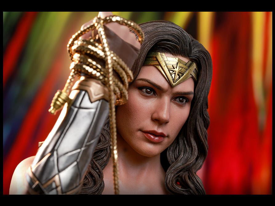 Wonder Woman 84 Sixth Scale Figure by hottoys