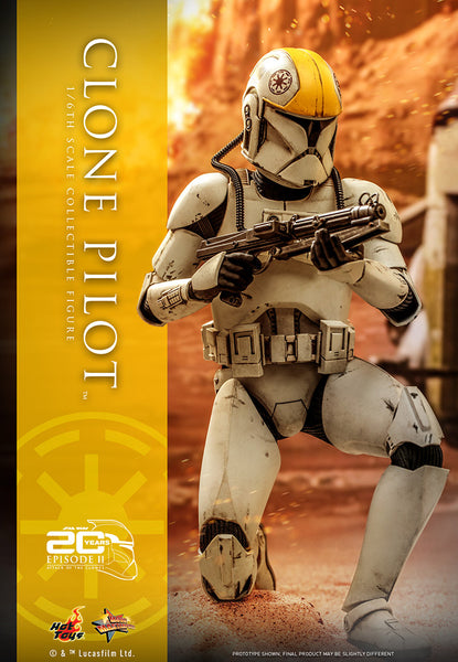 Clone Pilot Sixth Scale Figure by Hot Toys