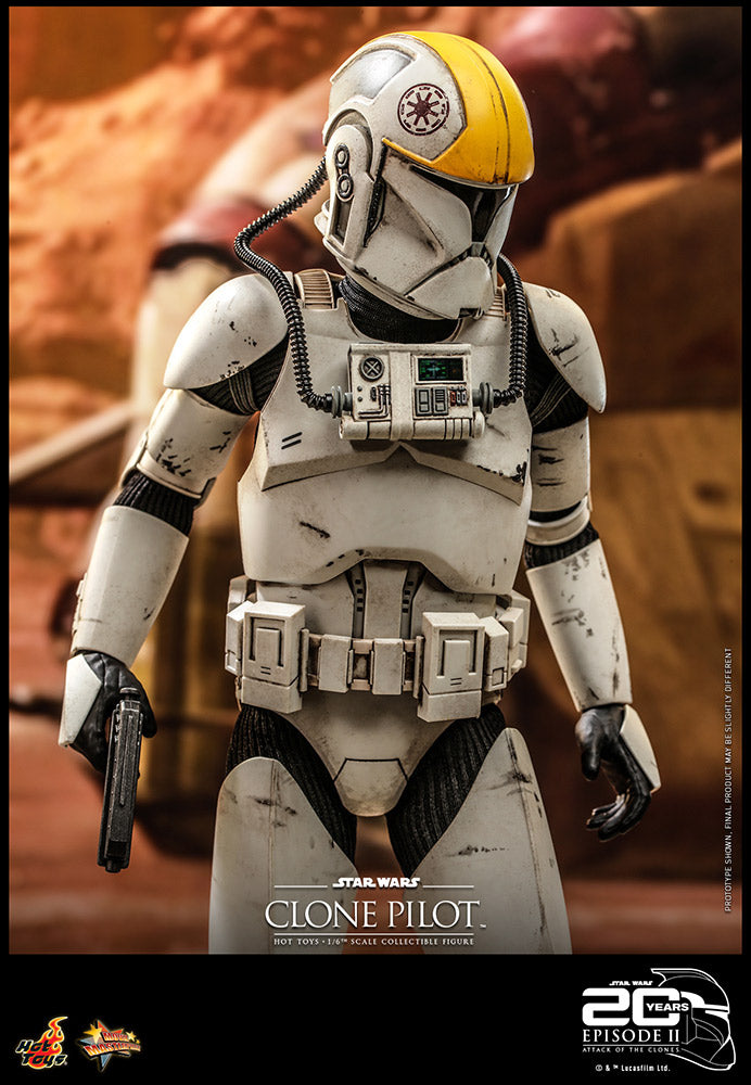 Clone Pilot Sixth Scale Figure by Hot Toys