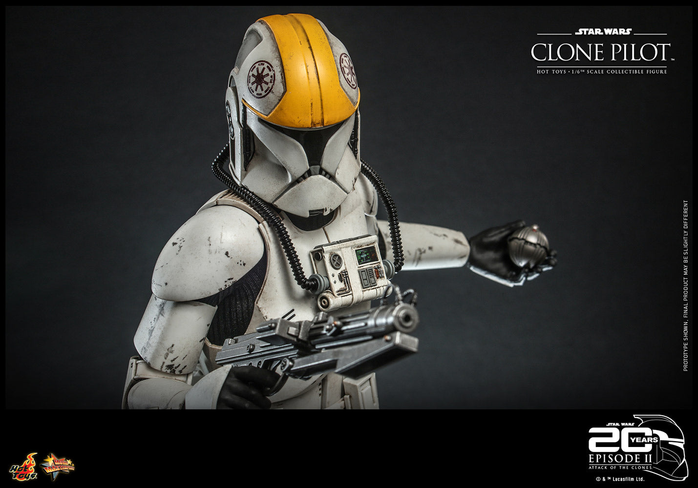 Clone Pilot Sixth Scale Figure by Hot Toys