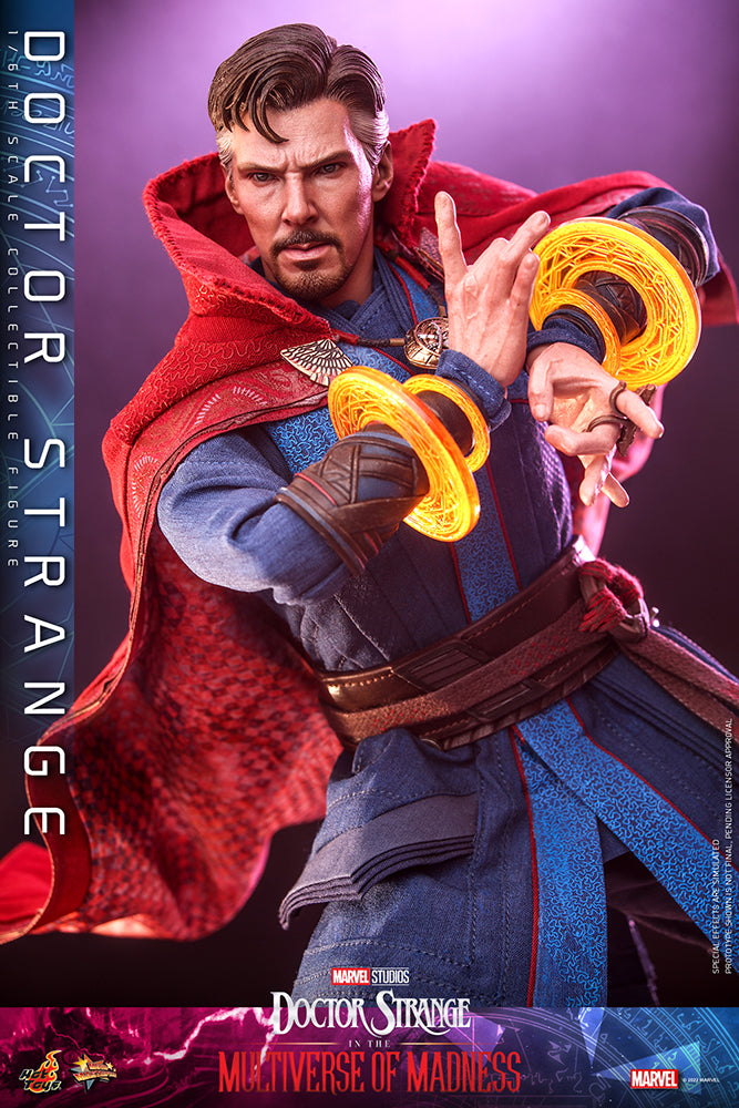 Doctor Strange Sixth Scale Figure by Hot Toys