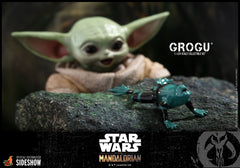 Grogu™ Sixth Scale Figure Set Sixth Scale Figure Set by Hot Toys