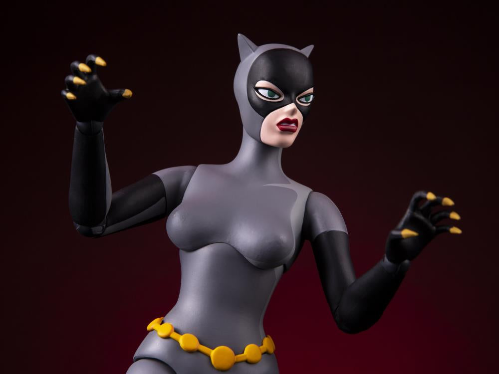 Batman: The Animated Series Catwoman 1/6 Scale Figure