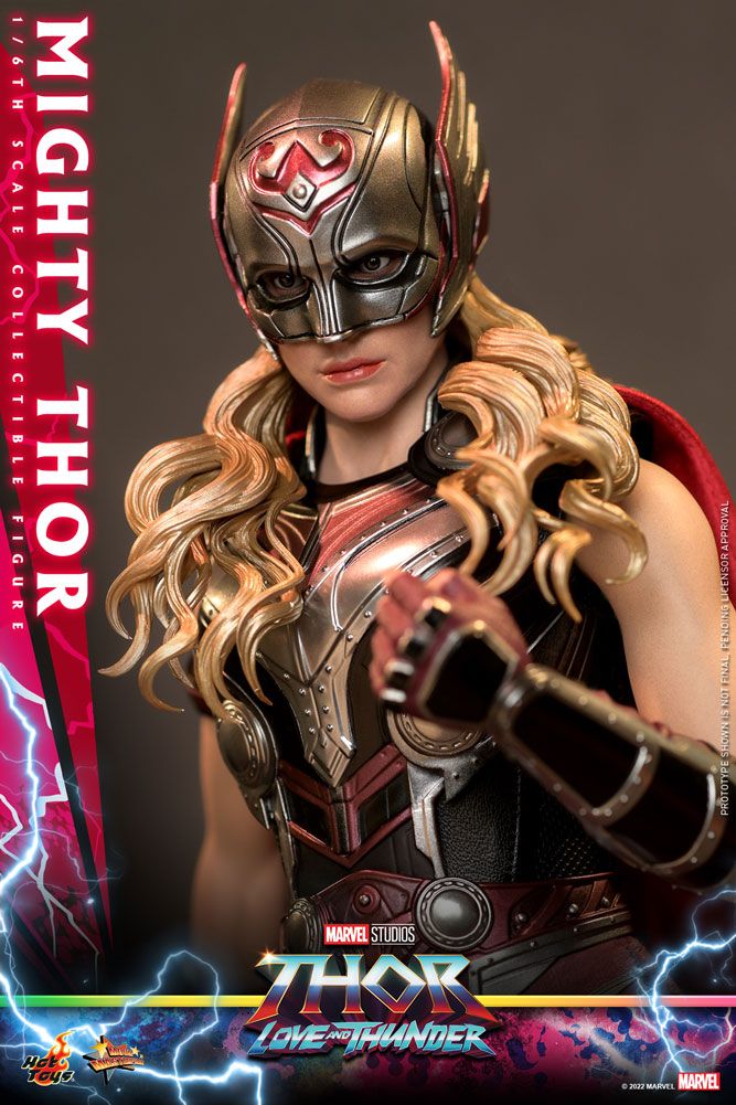 Mighty Thor Sixth Scale Figure by Hot Toys