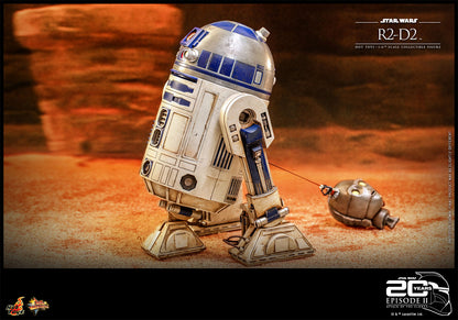 R2-D2 Sixth Scale Figure by Hot Toys