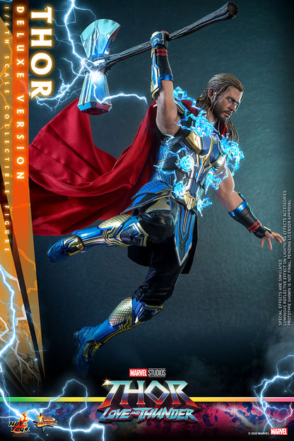 Thor (Deluxe Version) Sixth Scale Figure by Hot Toys