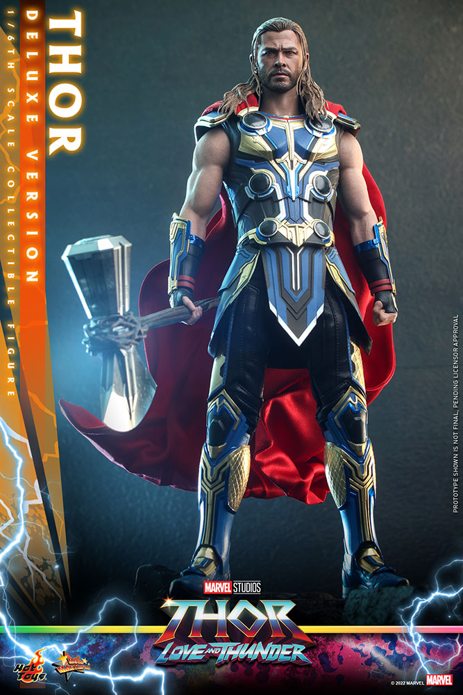 Thor (Deluxe Version) Sixth Scale Figure by Hot Toys