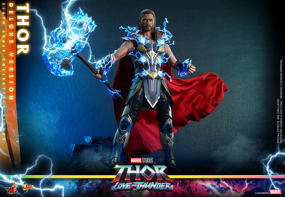 Thor (Deluxe Version) Sixth Scale Figure by Hot Toys