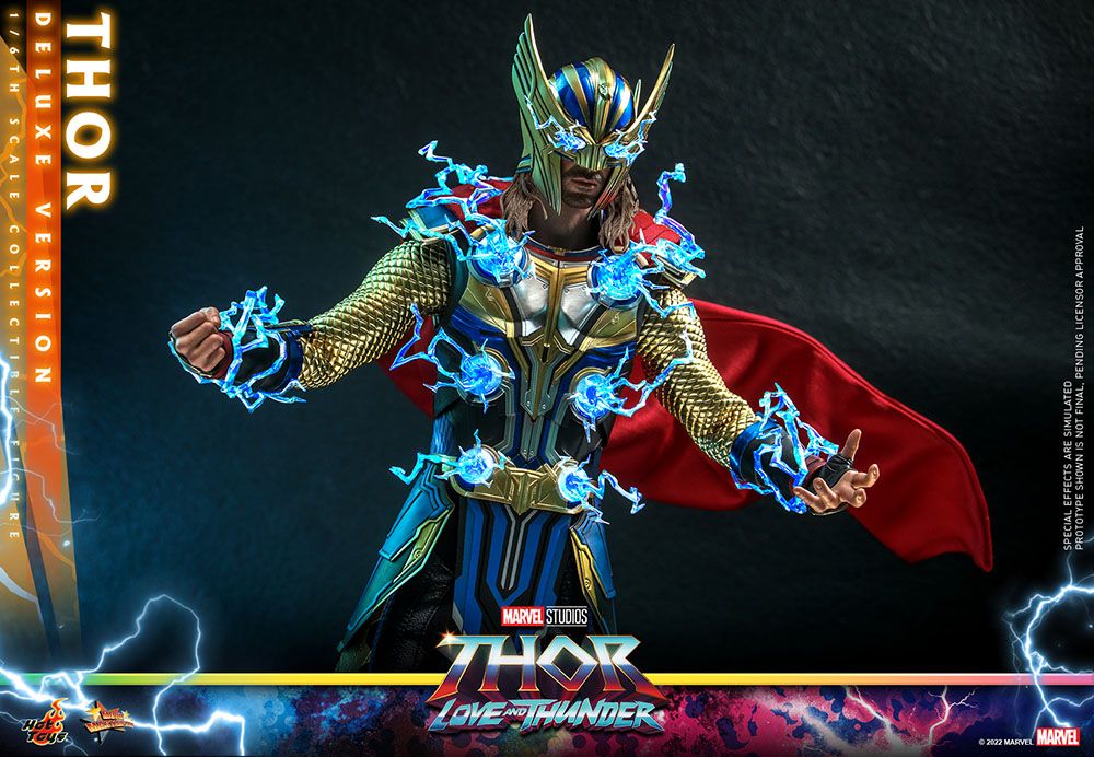 Thor (Deluxe Version) Sixth Scale Figure by Hot Toys
