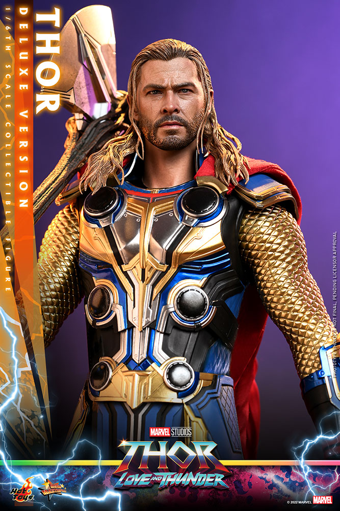 Thor (Deluxe Version) Sixth Scale Figure by Hot Toys